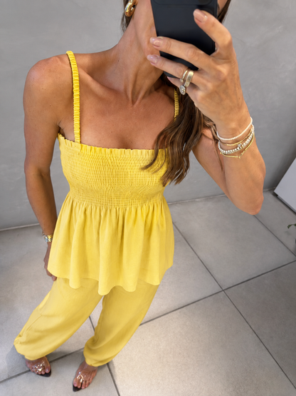 Amarelo