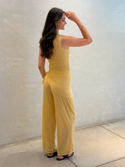 Amarelo