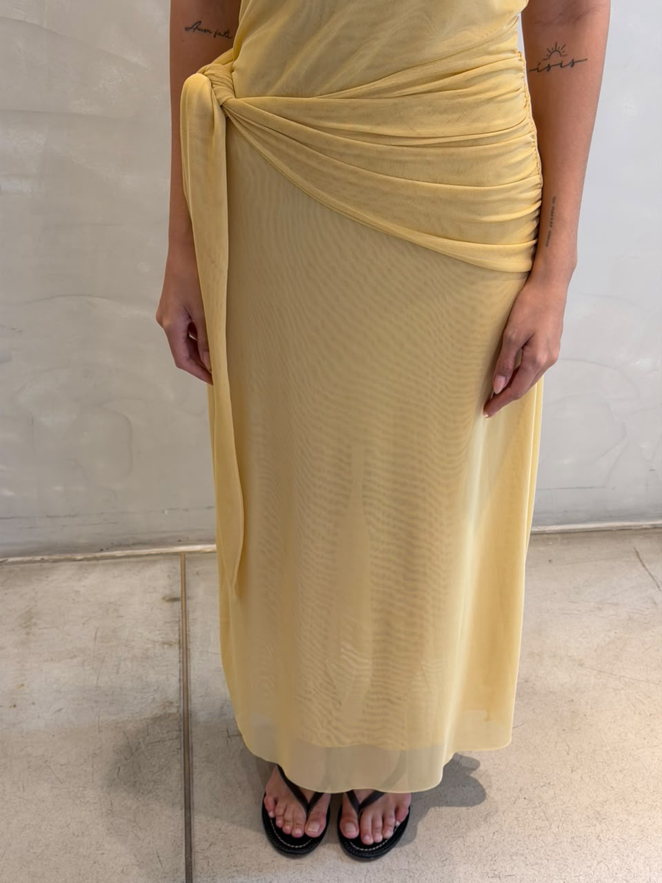 Amarelo