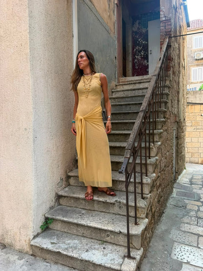 Amarelo