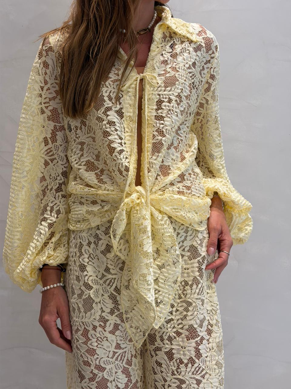 Amarelo