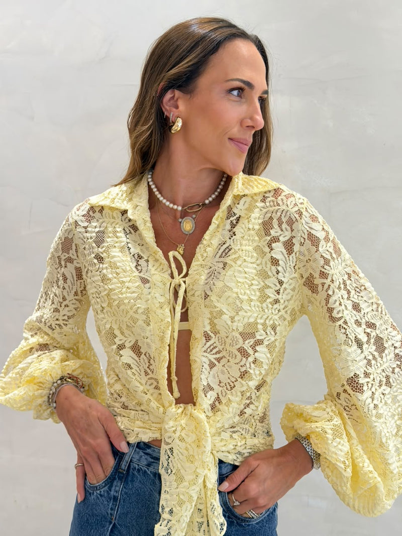 Amarelo